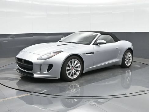 Used 2016 Jaguar F-TYPE Convertible RWD image 34