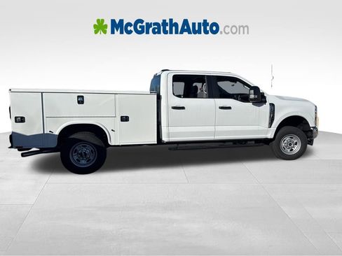 New 2026 Ford F250 XL w/ XL Chrome Package AWD/4WD image 3