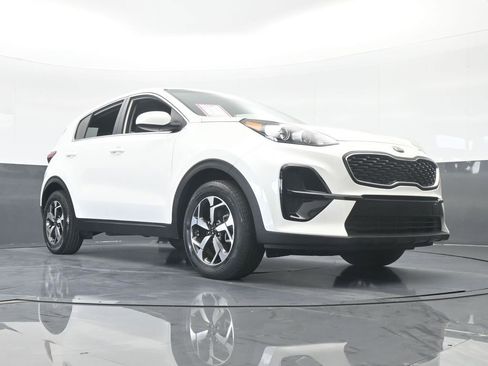 Used 2022 Kia Sportage LX image 55