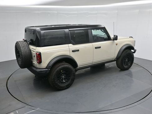 New 2026 Ford Bronco Badlands image 38