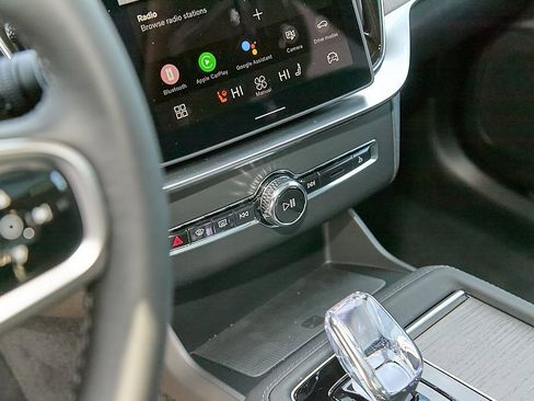 New 2026 Volvo XC90 B6 Ultra w/ Protection Package image 15