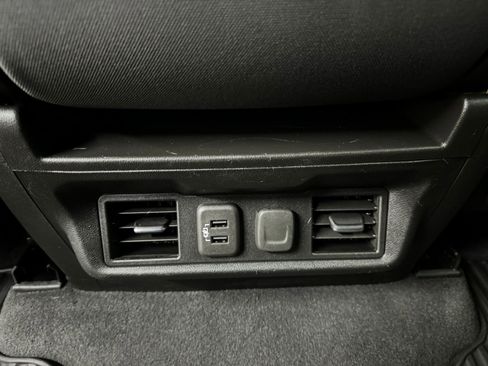 Used 2020 Chevrolet Silverado 1500 LT w/ All-Star Edition image 30