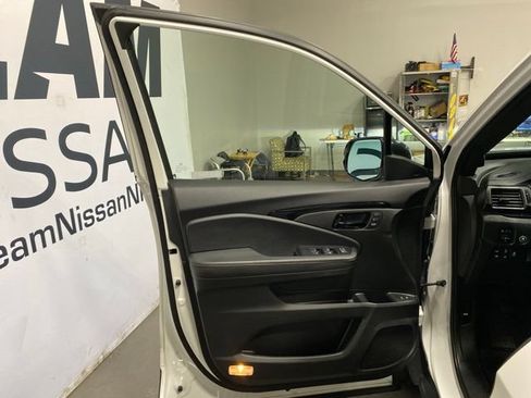 Used 2023 Honda Passport Elite image 9