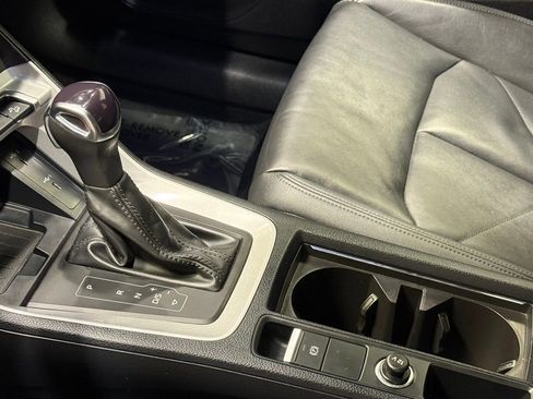 Used 2024 Audi Q3 2.0T Premium image 19