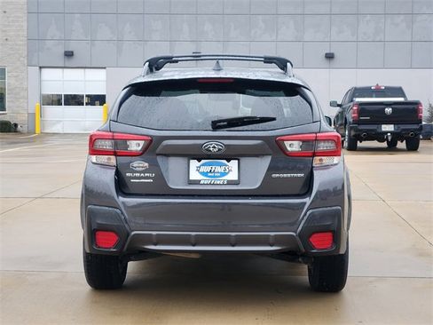 Used 2020 Subaru Crosstrek 2.0i Premium w/ Moonroof Package 2 image 6