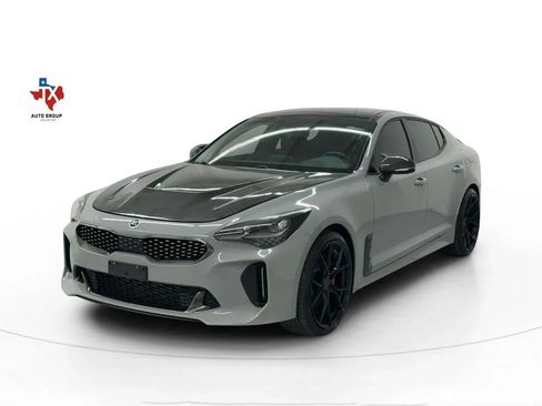 Used 2020 Kia Stinger GT2 image 4