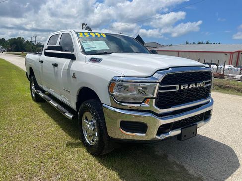 Used 2022 RAM 2500 Tradesman w/ Chrome Appearance Group AWD/4WD image 3
