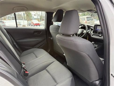 Used 2024 Toyota Corolla LE image 10