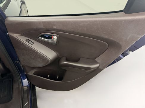 Used 2012 Hyundai Tucson Limited w/ Premium Pkg AWD/4WD image 32