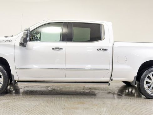 Used 2021 Chevrolet Silverado 1500 High Country w/ Technology Package image 8