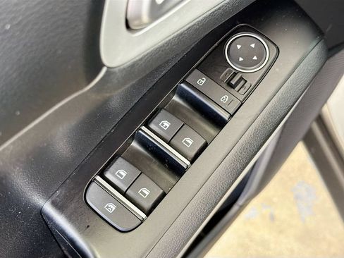 Used 2024 Kia Soul LX FWD image 18