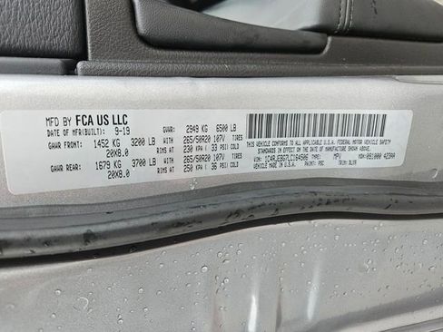 Used 2020 Jeep Grand Cherokee Limited w/ Luxury Group II image 29