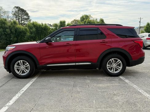 Used 2020 Ford Explorer XLT w/ Equipment Group 202A AWD/4WD image 8