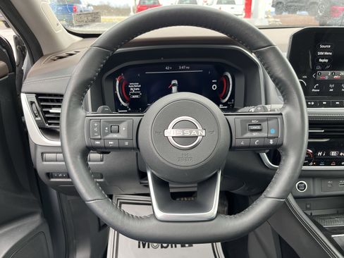 Used 2022 Nissan Rogue Platinum w/ Head-Up Display Package image 20