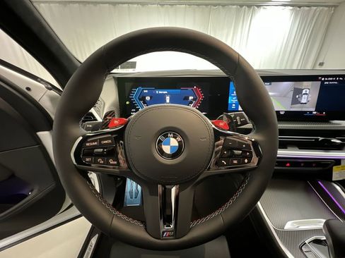 New 2023 BMW XM image 15