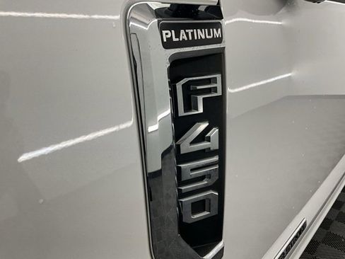 Used 2021 Ford F450 Platinum w/ Camper Package image 18