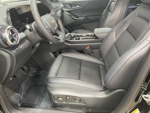 New 2026 Chevrolet Equinox LT image 24