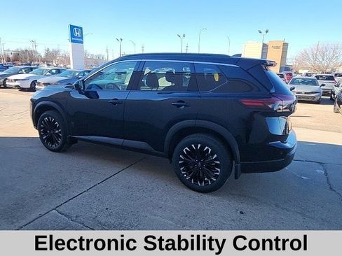 New 2026 Nissan Rogue Dark Armor image 10