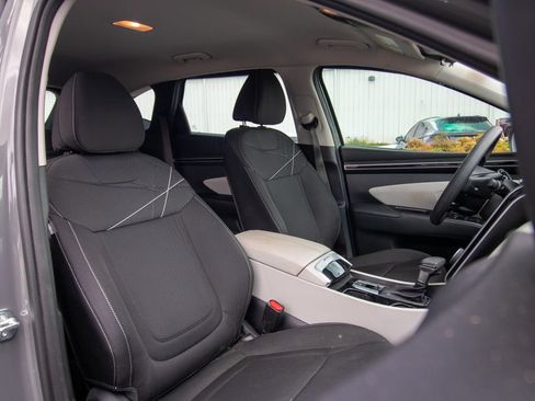 Used 2024 Hyundai Tucson SE FWD image 19