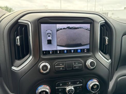 Used 2020 GMC Sierra 1500 AT4 w/ AT4 Premium Package AWD/4WD image 16