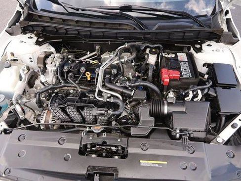 Used 2025 Nissan Altima 2.5 SV FWD image 26