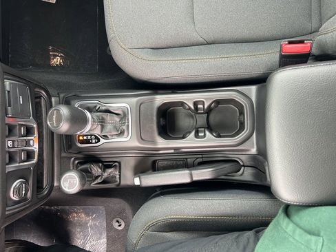 New 2026 Jeep Gladiator Sport image 30