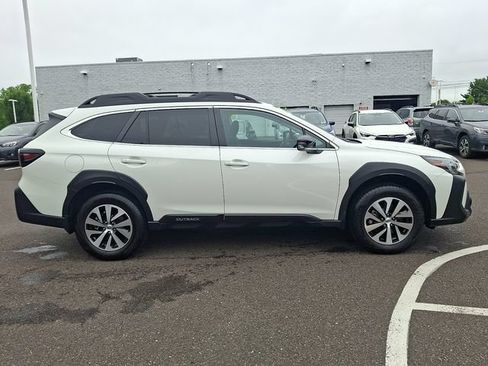 Certified 2025 Subaru Outback Premium AWD/4WD image 7