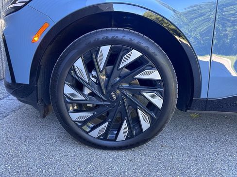 Used 2026 Lincoln Nautilus Reserve w/ Jet Appearance Package AWD/4WD image 45