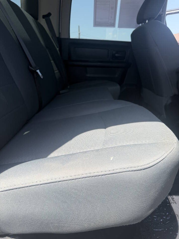 Used 2018 RAM 2500 Tradesman w/ Chrome Appearance Group AWD/4WD image 13