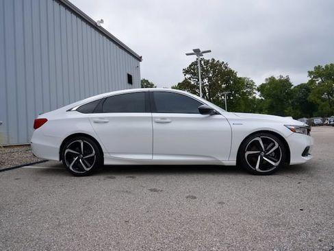 Used 2022 Honda Accord Sport image 6