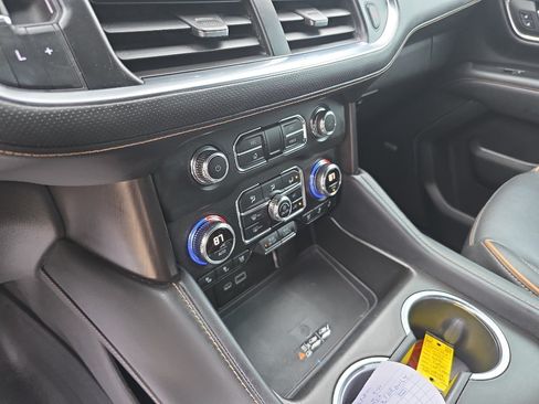 Certified 2022 GMC Yukon AT4 AWD/4WD image 10