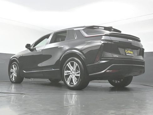 Used 2024 Cadillac Lyriq Tech w/ Driver Assist Package AWD/4WD image 38