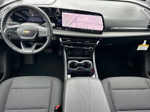 New 2026 Chevrolet Traverse LT FWD image 12