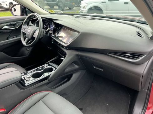 Used 2023 Buick Envision Essence w/ Sport Touring Package AWD/4WD image 28