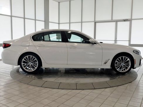 Used 2021 BMW 530e xDrive AWD/4WD image 9
