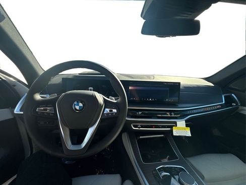 New 2026 BMW X5 sDrive40i w/ Climate Comfort Package RWD image 28