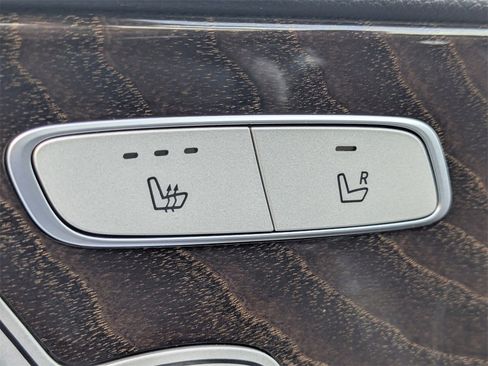 Used 2020 Mercedes-Benz E 350 Sedan image 24