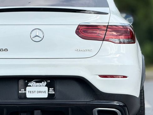 Used 2020 Mercedes-Benz GLC 300 4MATIC Coupe image 17