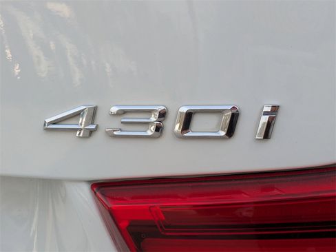 Used 2018 BMW 430i Convertible image 13