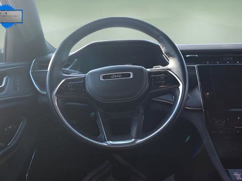 Used 2022 Jeep Grand Cherokee Overland image 10