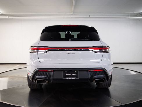 Certified 2023 Porsche Macan AWD/4WD image 6