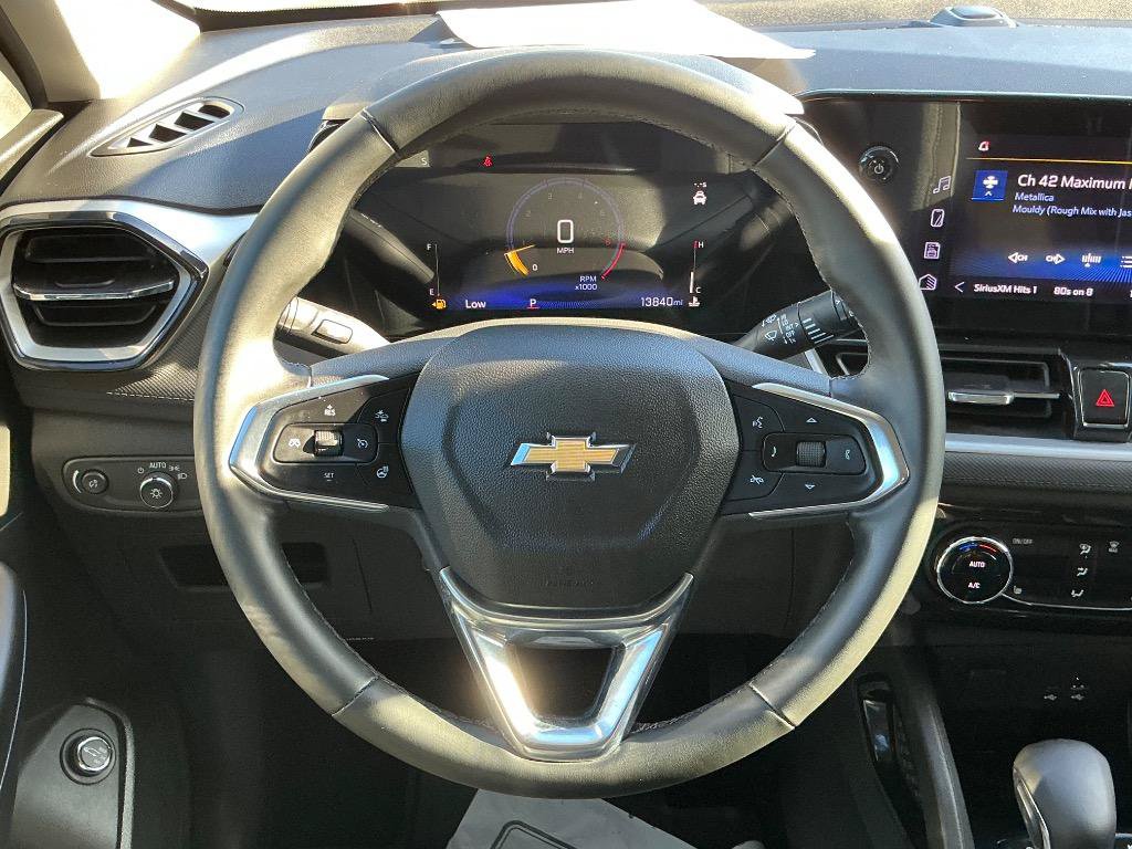 Used 2026 Chevrolet TrailBlazer LT w/ Convenience Package FWD image 17