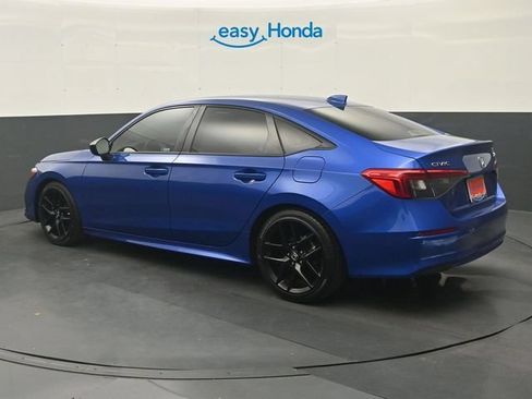 Used 2023 Honda Civic Sport image 5