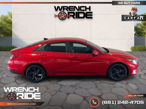 Used 2022 Hyundai Elantra SEL w/ Convenience Package image 4