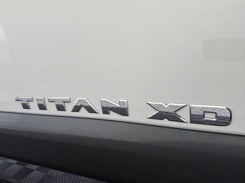 Used 2016 Nissan Titan PRO-4X AWD/4WD image 6