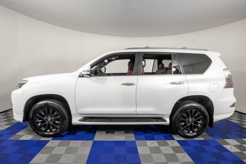 Used 2023 Lexus GX 460 Premium w/ Premium Plus Package AWD/4WD image 9