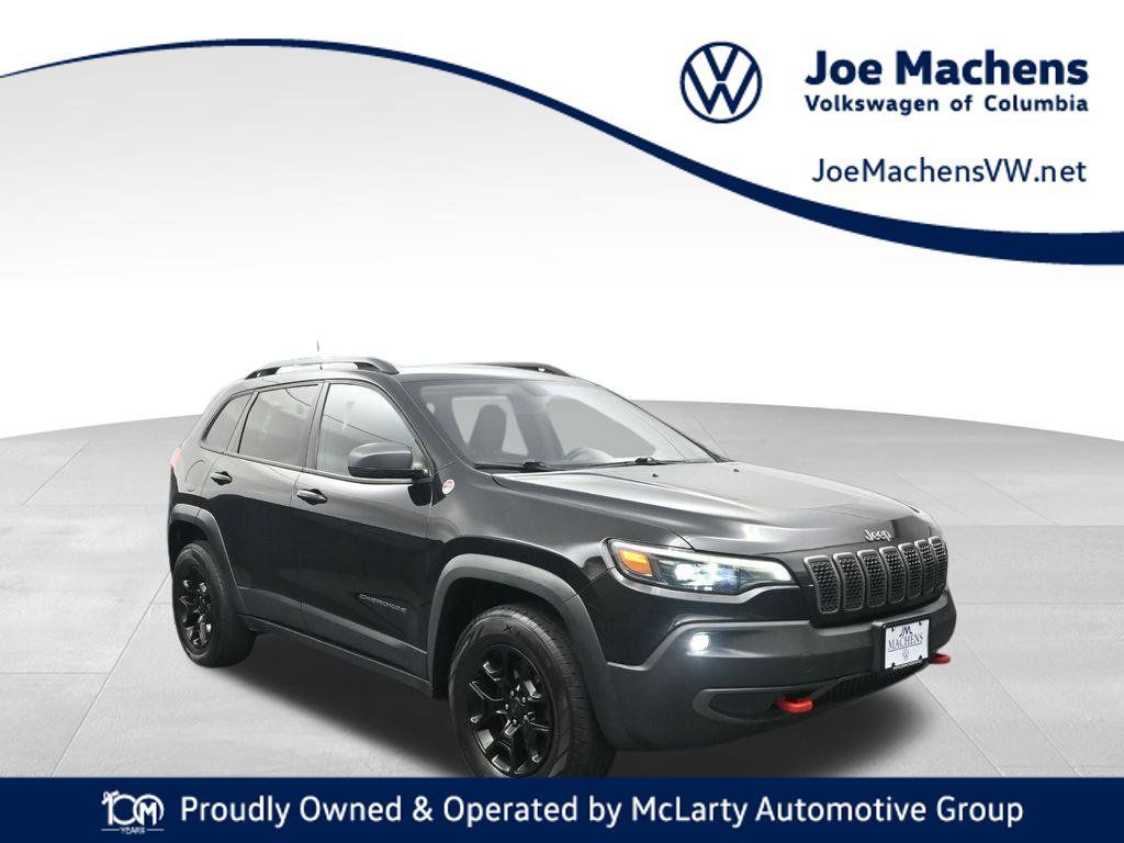 Used 2019 Jeep Cherokee Trailhawk AWD/4WD image 1