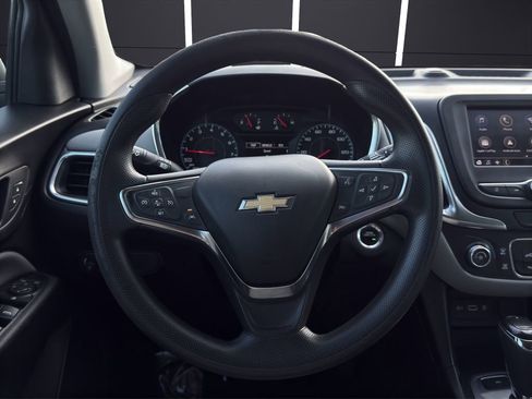 Used 2021 Chevrolet Equinox LS image 16