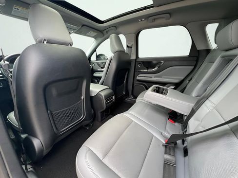 Used 2021 Lincoln Corsair Grand Touring image 19