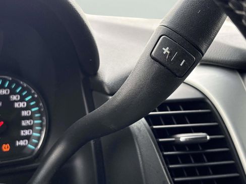 Used 2017 GMC Yukon SLT image 32